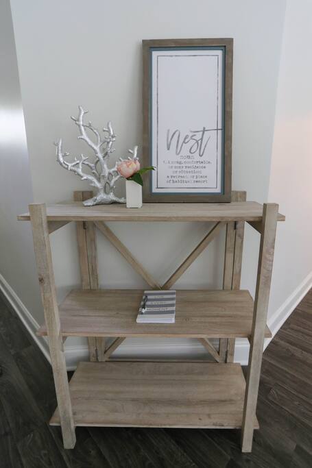 Welcome! Leave other guests a note about places you've enjoyed during your stay. Enjoy the tips from other guests yourself!