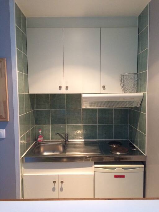 Kitchenette avec frigo