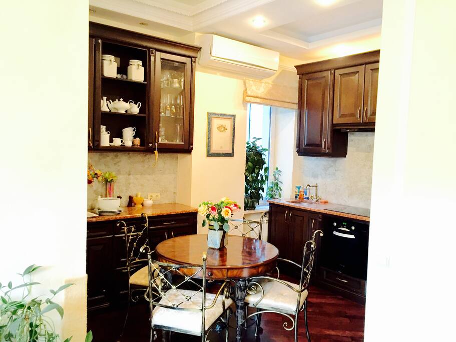 Leaving room and kitchen, open space