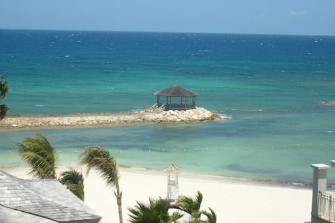 Palmyra Resort - Blue Sky Hideaway