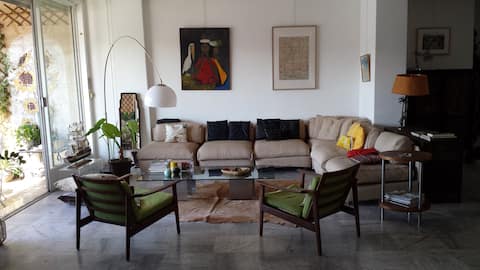 Successful Airbnb property: Terrace Apartment "Vieux Port" in Marseille