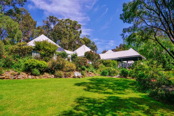 Elysian Estate STRA 6282 CXBP QDH8 gallery image 4