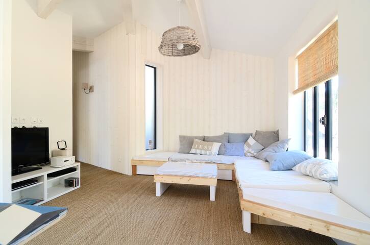 Belle Petite Maison De Bord De Mer Cottages For Rent In Carry Le