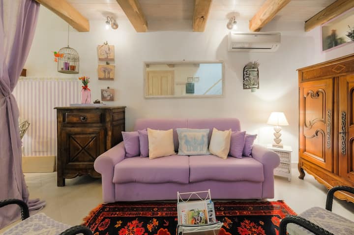 Divano letto matrimoniale. Spending your time relaxing!