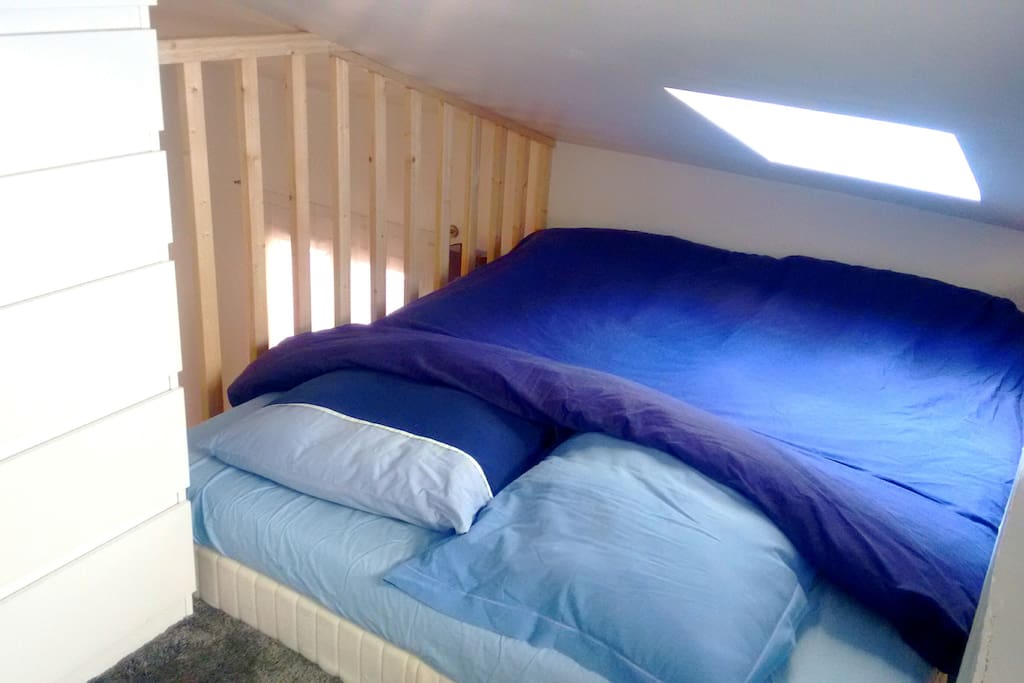 Upstairs - Bed 1