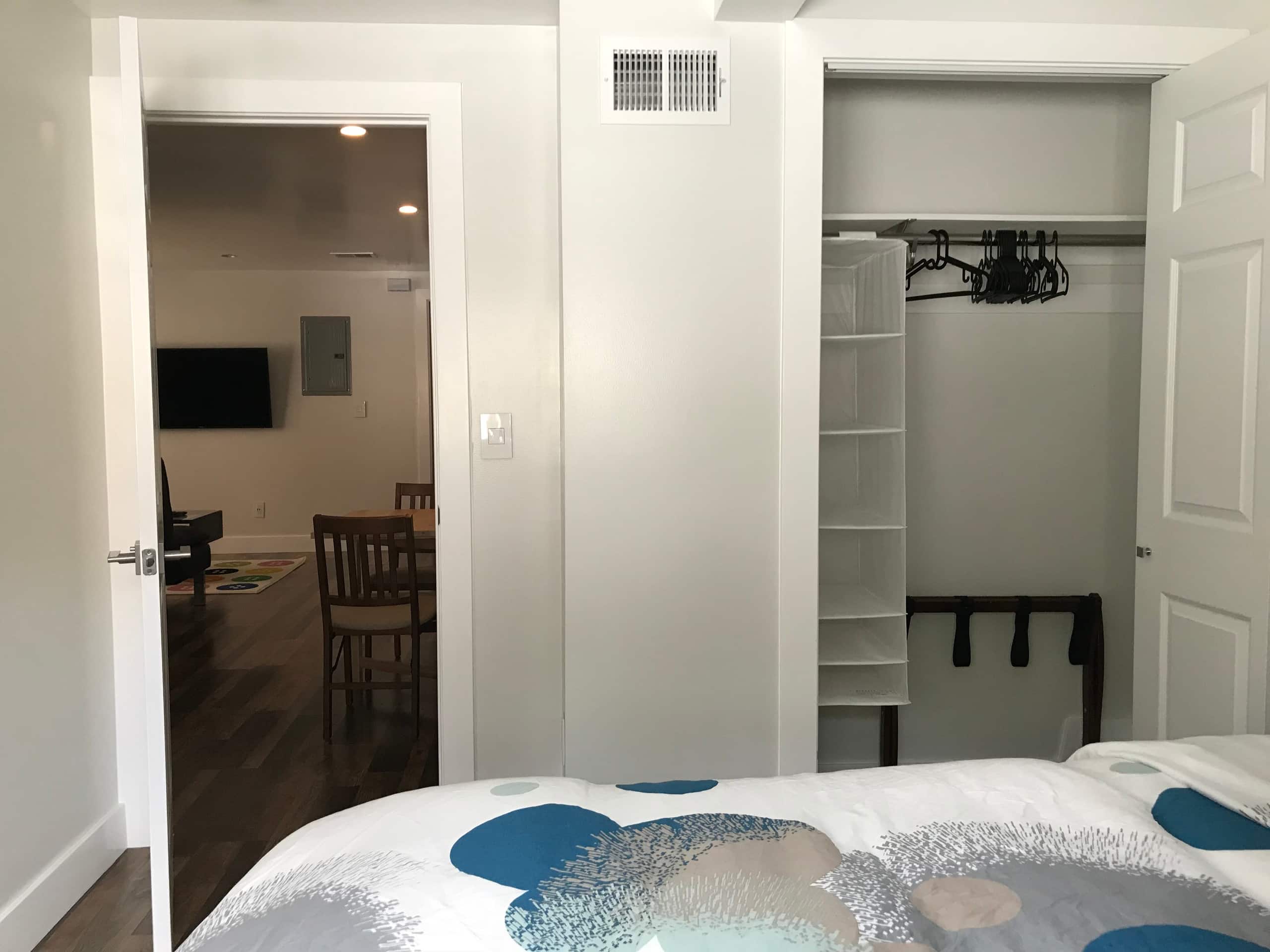 3BR 2BA no kitchen, $25/day parking option (<16ft) - Image 14