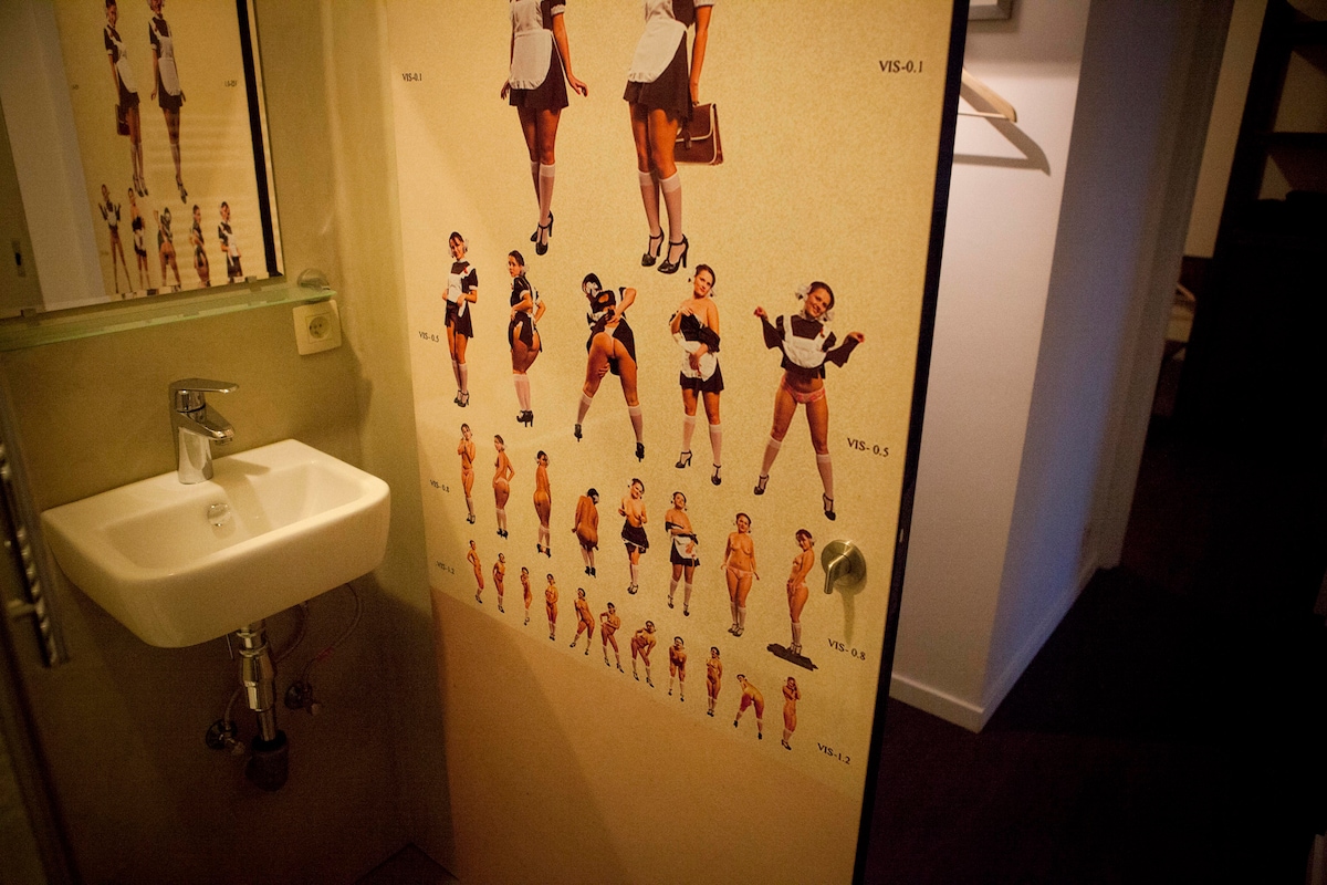 inside view bathroom 1 at Band Resort 0.1 in Ghent