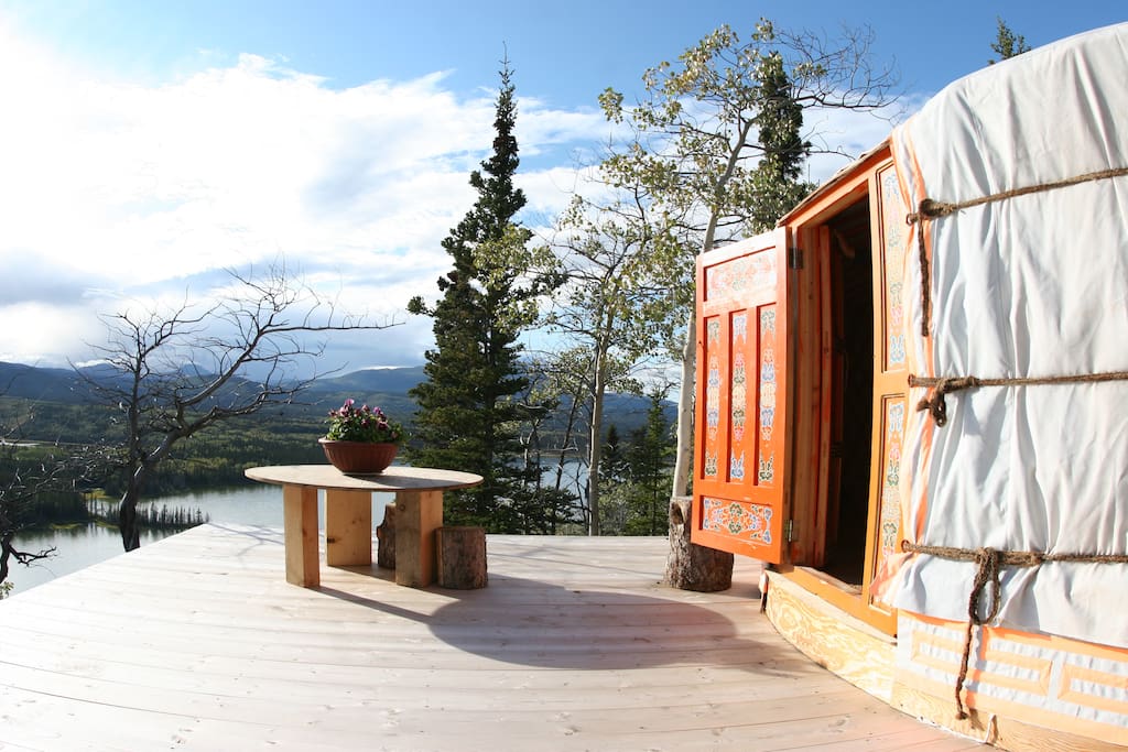 11 Crazy Airbnbs You Can Rent In Canada That Look Too Cool To Be True