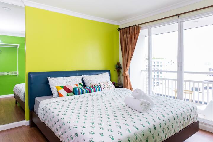 Cozy Colorful 1BR, City Center, BTS,MRT Asoke