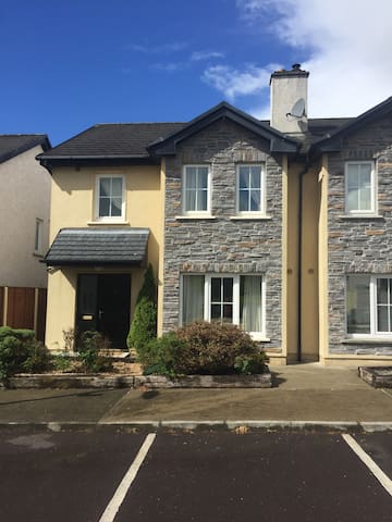 Cosy home near heart of Kenmare