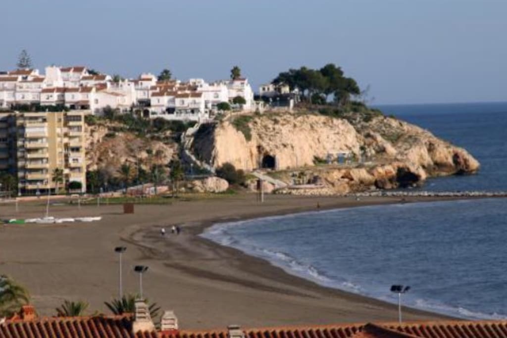 3 minutos andando al paseo marítimo