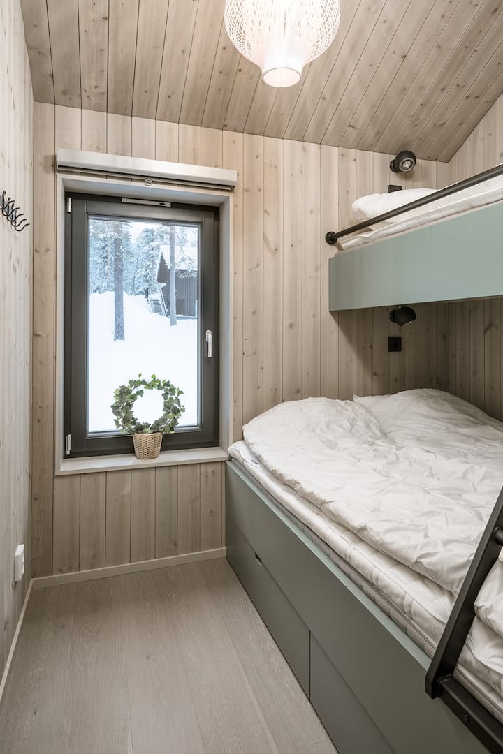 Krevate të ndërtuara me vendndodhje dhe të qëndrueshme.