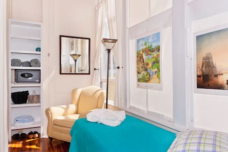 Cozy One Person Only - Quick Downtown