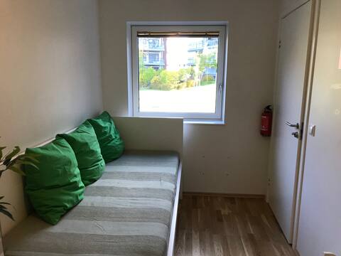 Quiet apartment with green surroundings