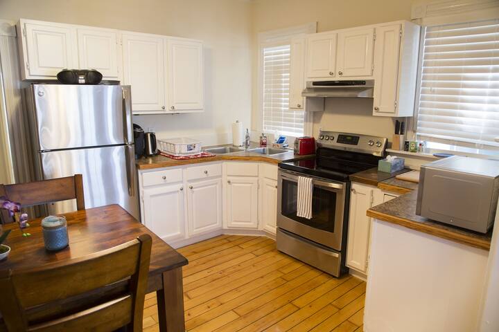 The Sailor’s Den gallery image 4