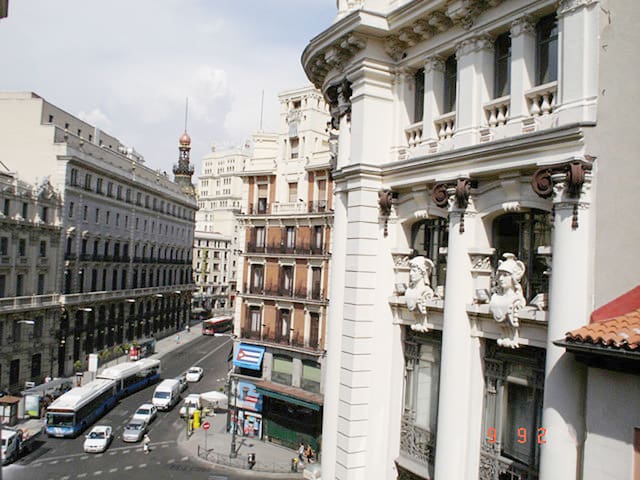 WOW! PRINCIPE SANTA ANA Wifi!!! 2br, LIFT