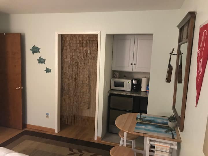 Cozy Quiet Studio, 1mi To Beach W/private Parking - Capitola, CA