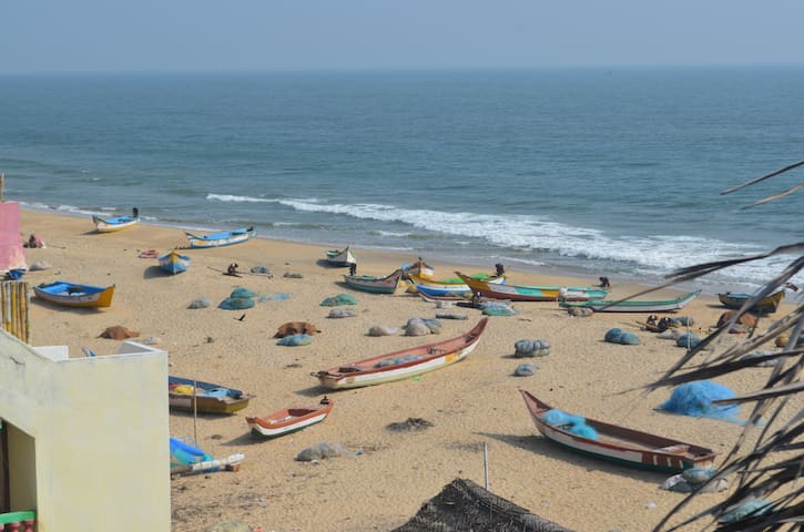 Home-stay Near the Beach -Free Wifi