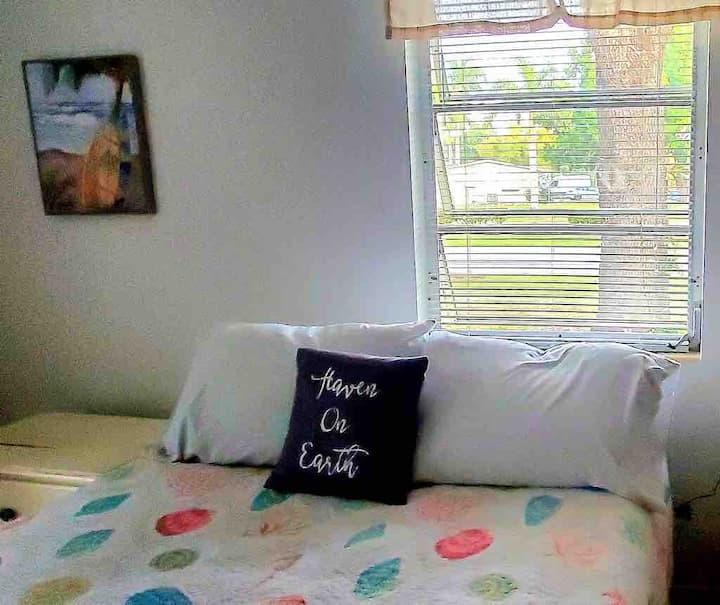 غرفة النوم 1