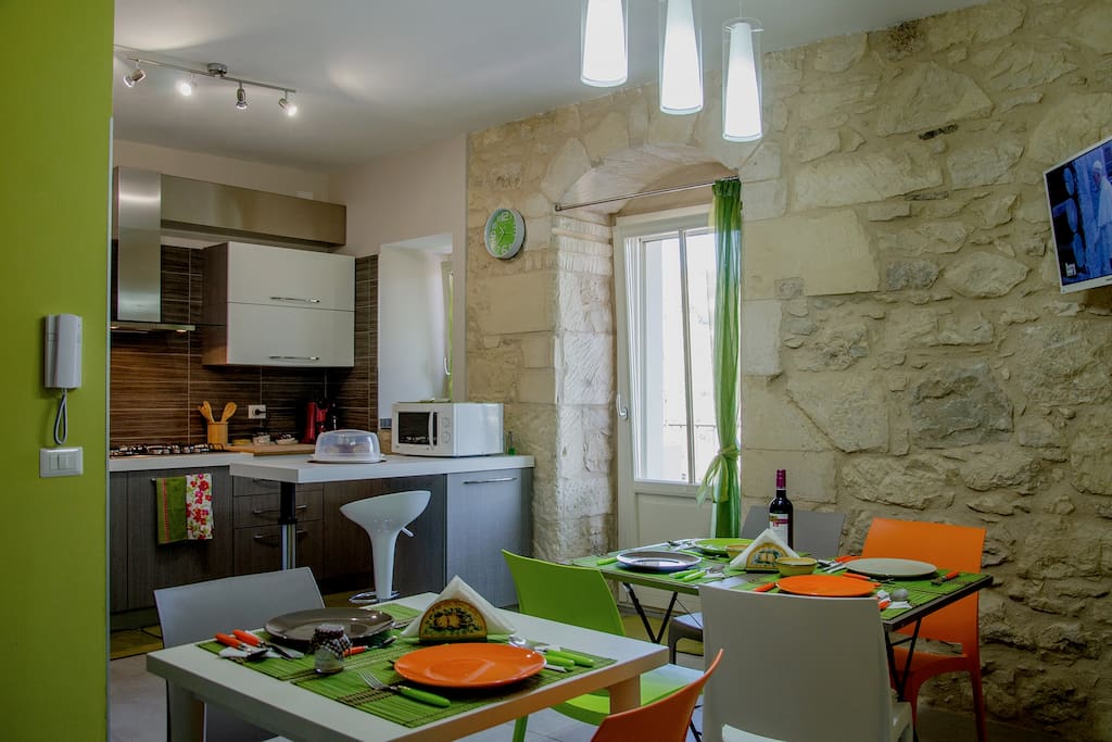 Main Shared Full Kitchen