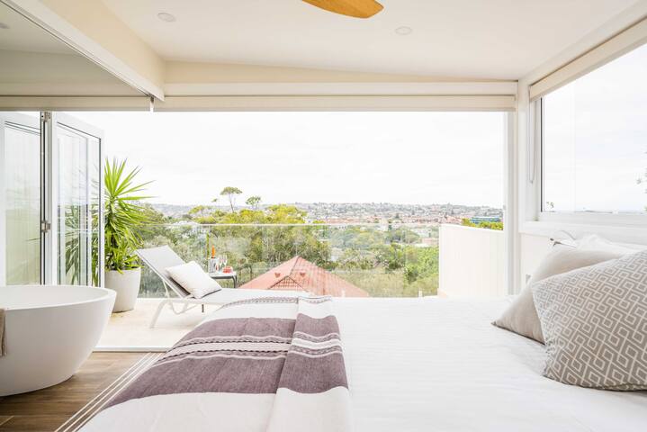 Bondi Beach Views from a Designer Duplex Penthouse gallery image 3