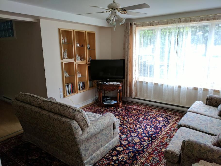 Living room, a nice place to sit and relax