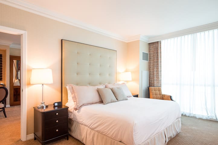 2BR/3BA | Tower 1 | Luxe Retreat | 27FL + Balcony gallery image 4