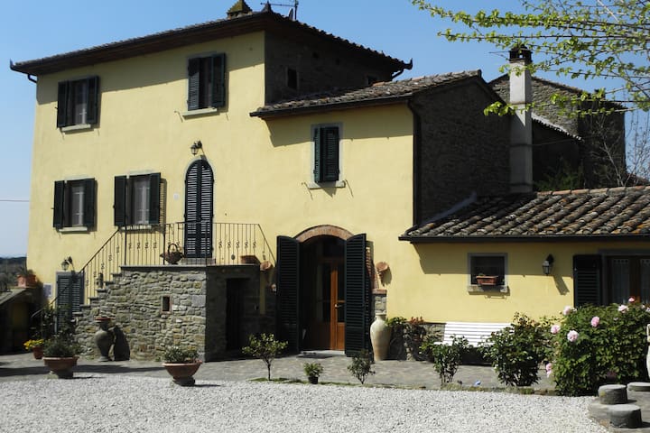 Listing in Cortona