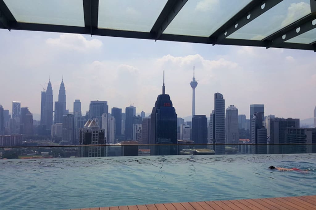Swimming pool on high floor