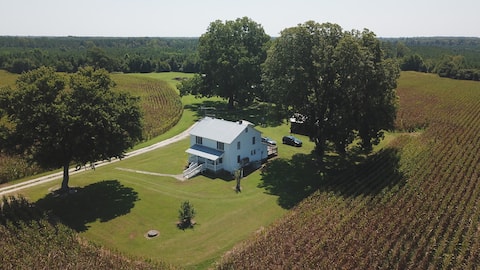 Tucker's Country Inn