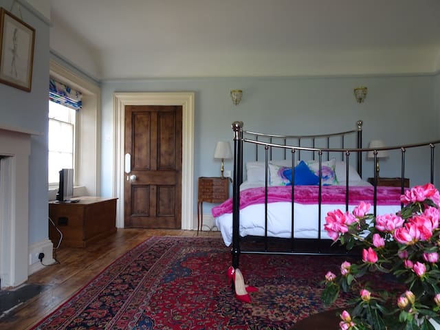 Redlynch Lodge