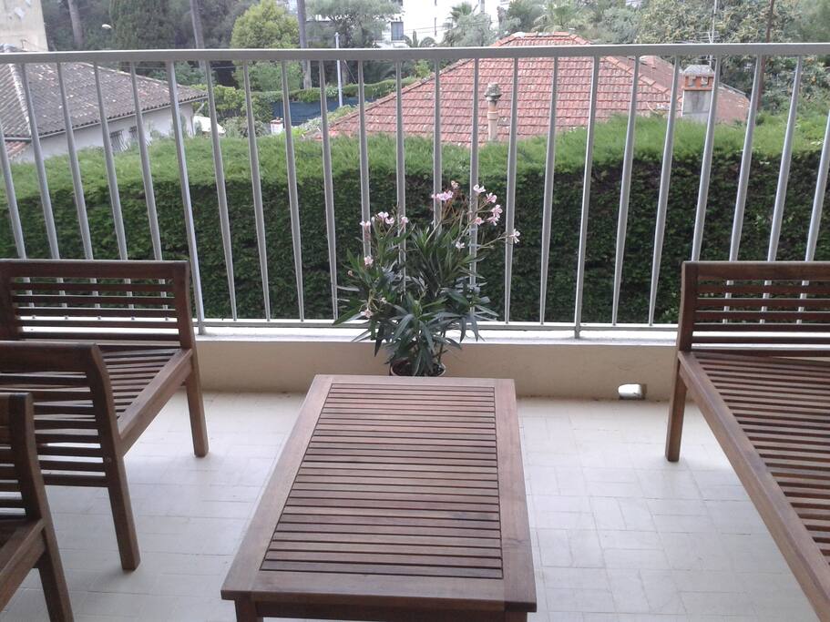 terrasse ouest 12m2,ouest, store,sans vis à vis,calme