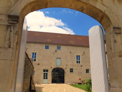 exceptional 17th Century residence