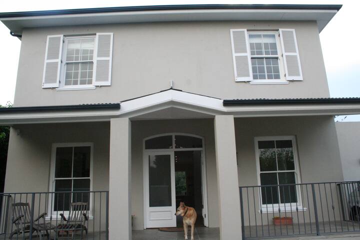 Spacious Family Home in Claremont gallery image 2