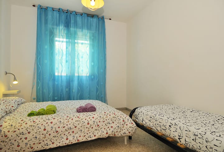 chumba cha kulala cha pili na kitanda kimoja zaidi