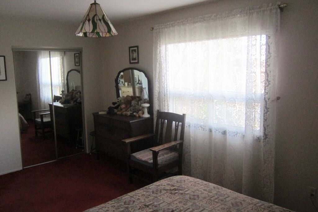 Room 1 with a View Houses for Rent in Bond Head, Ontario, Canada