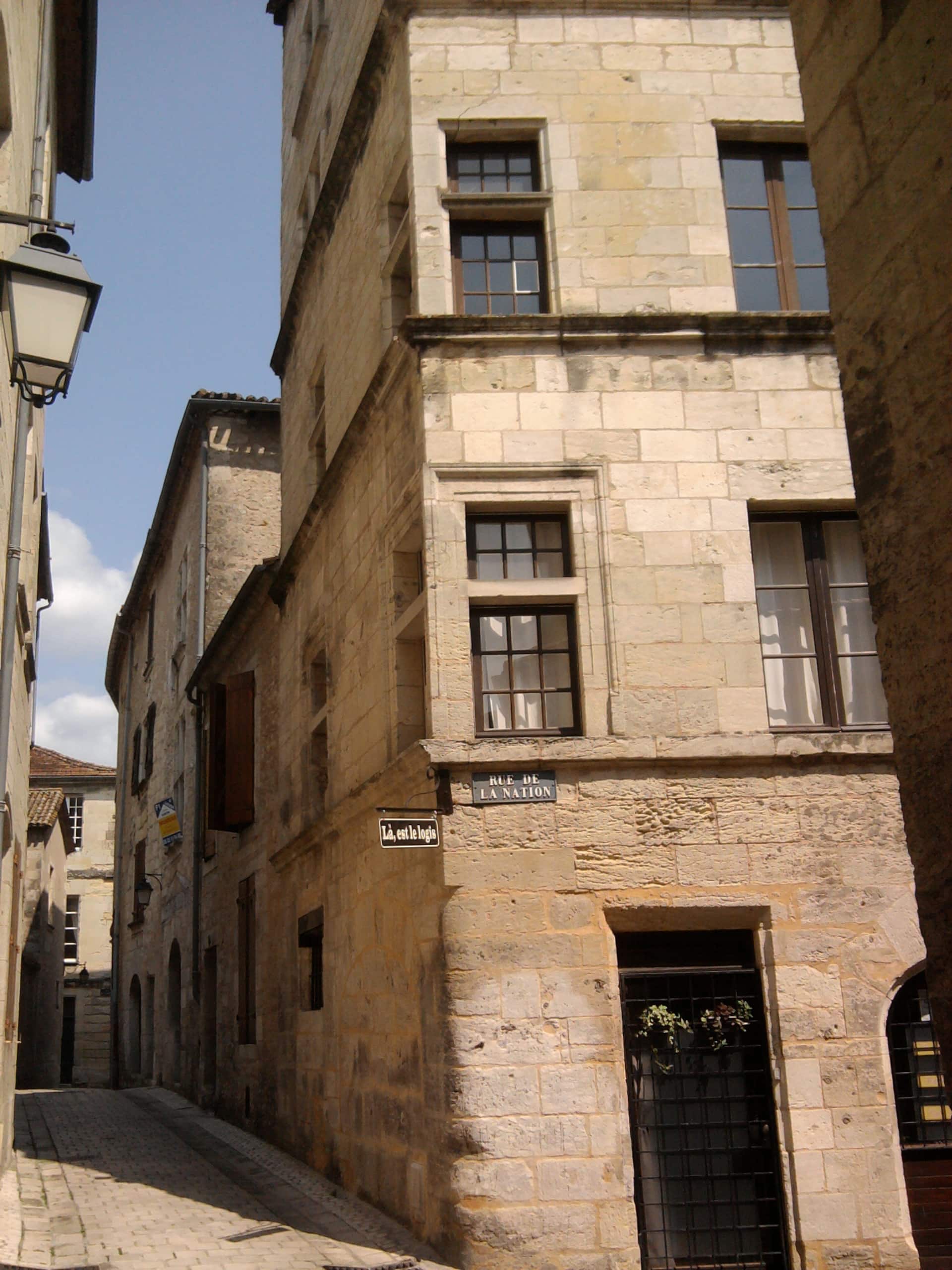 Logis 8 St Front gite urbain Périgueux — photo 3