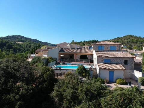 Air-conditioned Villa with a View! Wow!