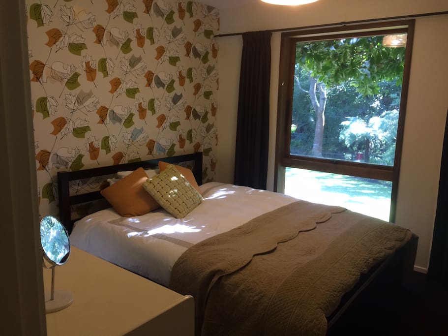 Queen Bedroom downstairs