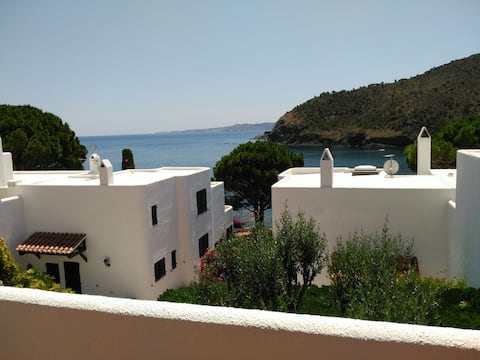 House in Costa Brava in front of the sea