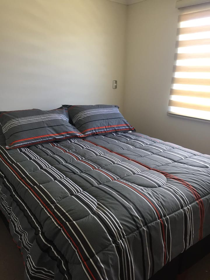 Cama dormitorio principal
