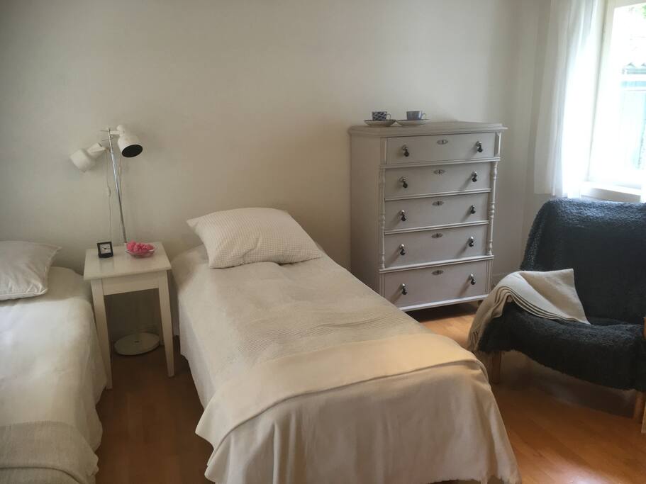 2 beds