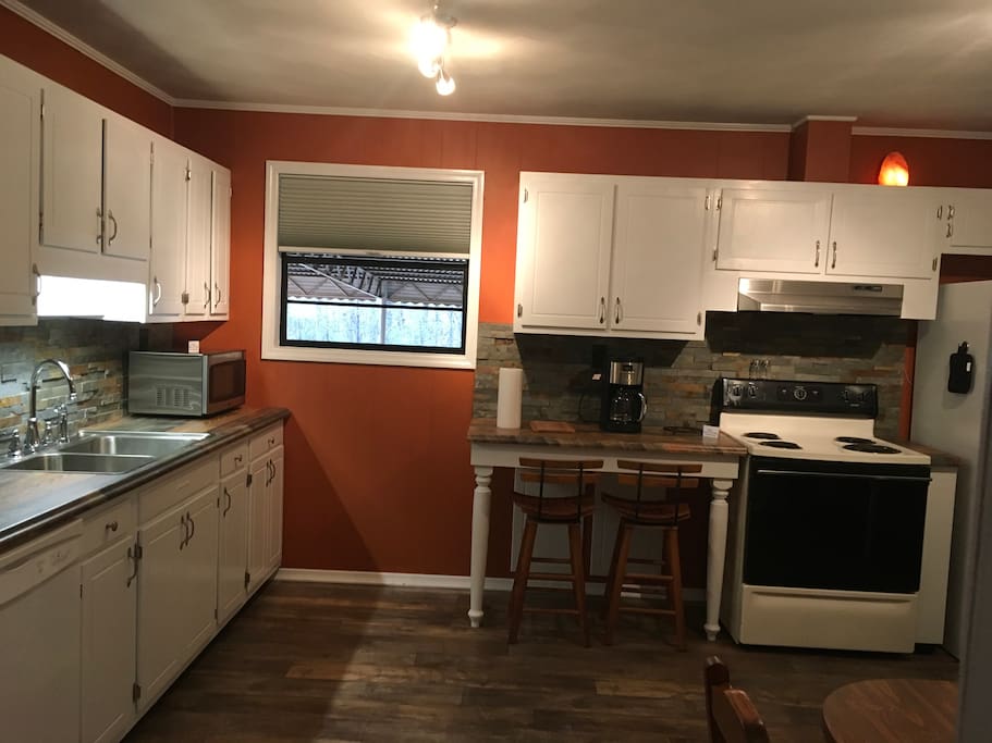 Newly remodeled kitchen.