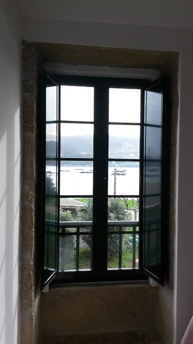 Vista a la Ria de Vigo desde el salón de la casa