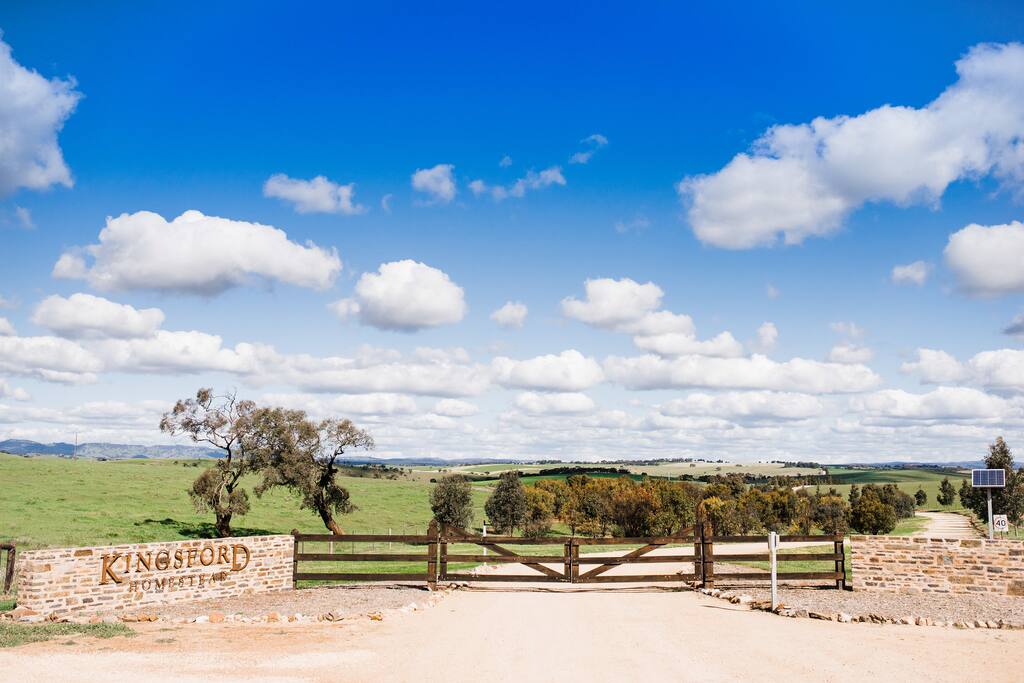 Kingsford Homestead Entrance