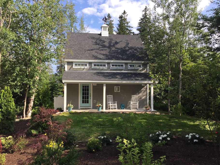 Front of cottage with porch