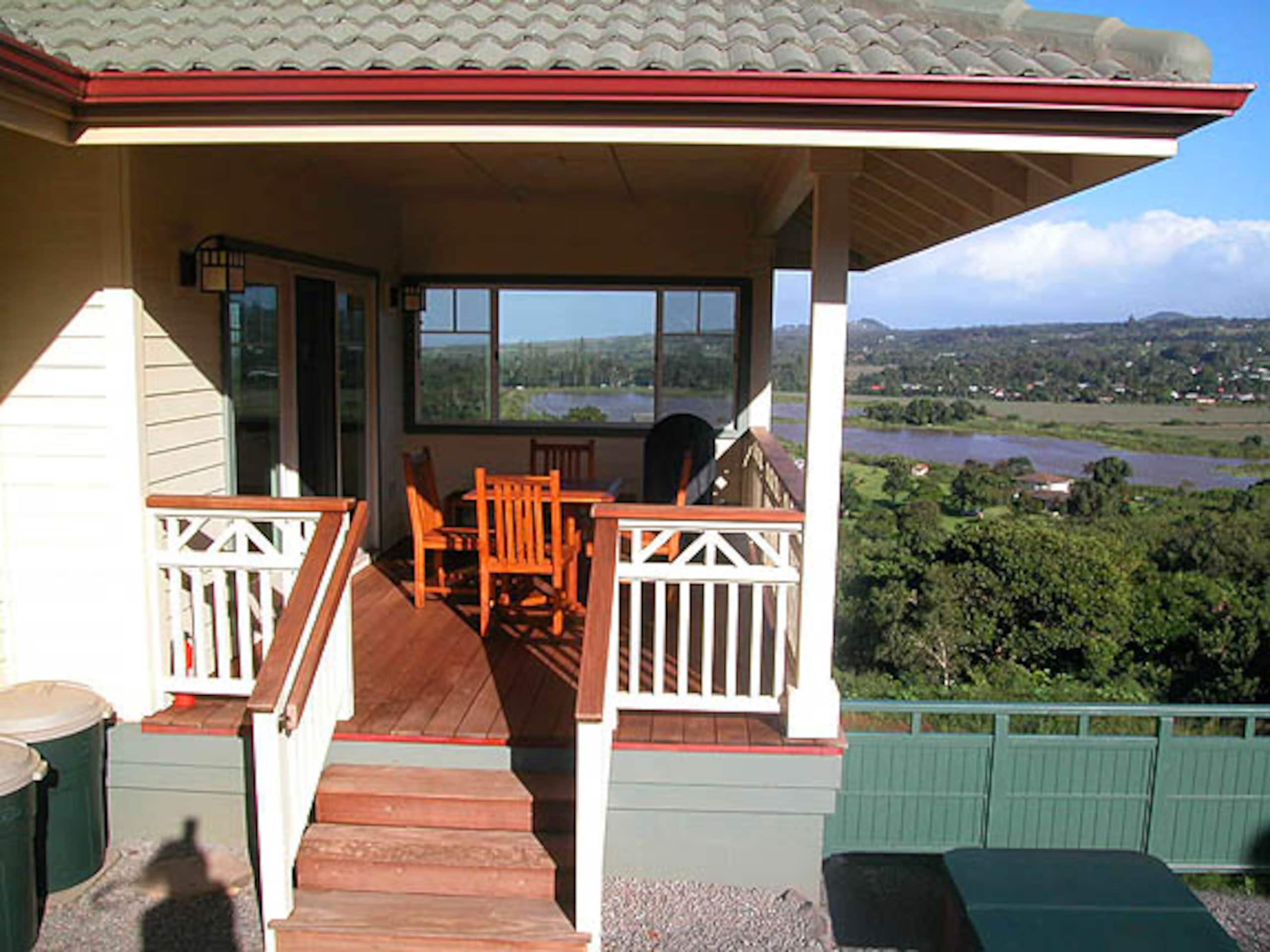 Home in Haiku-Pauwela · ★4.91 · 2 bedrooms · 3 beds · 1 bath - Photo 12