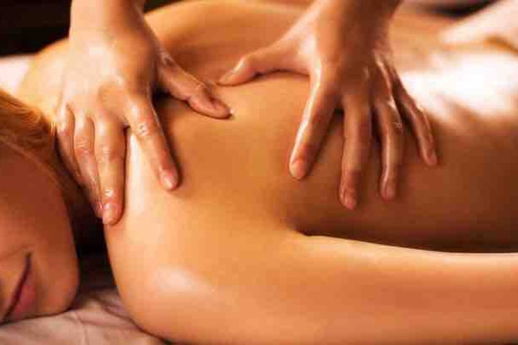 Spa Massage with Reflexology and Indian Head Massage, Sports Massage or Aromatherapy Massage available
