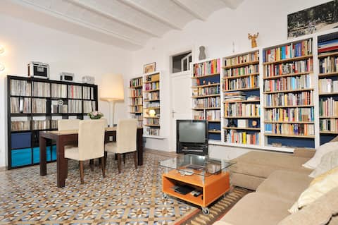 Bohemian Apartment With A Tune In Ramblas Area