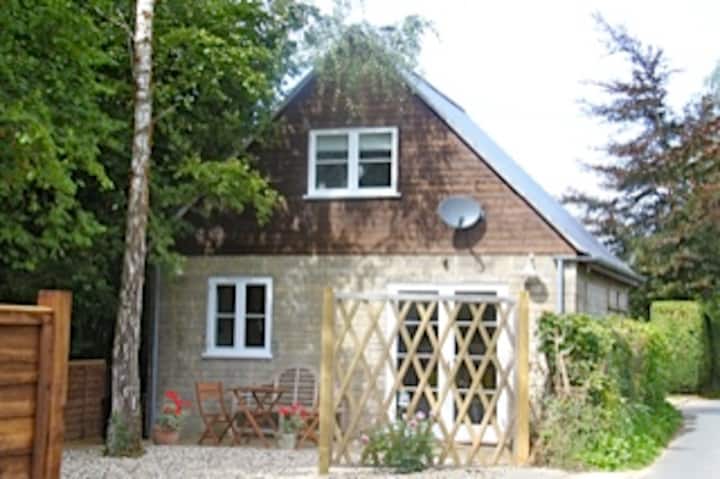 Vineyard Cottage - The Cotswolds - Berkeley Castle